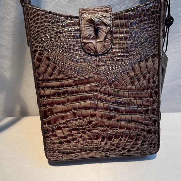 🆕 Brahmin Elegant Brown Crocodile Pattern Shoulder Bag - Picture 3 of 9